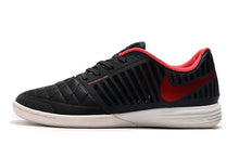 Carregar imagem no visualizador da galeria, CHUTEIRA NIKE LUNARGATO II IC PRETO/VERMELHO/BEJE
