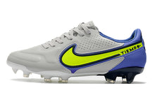 Carregar imagem no visualizador da galeria, NIKE Tiempo Legend 9 Elite FG Black Pack
