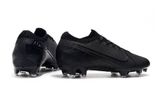 Carregar imagem no visualizador da galeria, CHUTEIRA NIKE MERCURIAL VAPOR 13 FG ELITE PRETA
