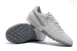 CHUTEIRA NIKE TIEMPO LEGEND 8 PRO TF BRANCO/PRATA