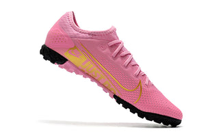 CHUTEIRA NIKE MERCURIAL VAPOR 13 TF ROSA/DOURADO