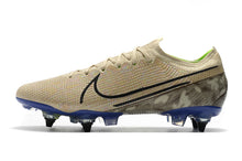 Carregar imagem no visualizador da galeria, CHUTEIRA NIKE MERCURIAL VAPOR 13 ELITE SG &quot; TERRA  &quot;
