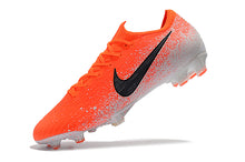 Carregar imagem no visualizador da galeria, CHUTEIRA NIKE MERCURIAL VAPOR 12 FG ELITE &quot;EUPHORIAMODE&quot; LARANJA/BRANCO
