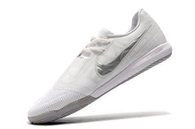 Carregar imagem no visualizador da galeria, CHUTEIRA NIKE PHANTOM VENOM PRO IC &quot;NUOVO WHITE&quot; BRANCO/CINZA
