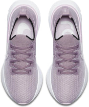 Carregar imagem no visualizador da galeria, Tênis Nike React Infinity Run Flyknit Feminino
