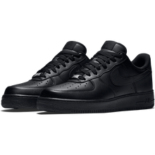 Carregar imagem no visualizador da galeria, TÊNIS NIKE AIR FORCE 1 07 TODO PRETO
