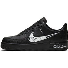 Carregar imagem no visualizador da galeria, TÊNISNIKE AIR FORCE 1 LV8 UTILITY PRETO
