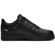 Carregar imagem no visualizador da galeria, TÊNISNIKE AIR FORCE 1 LV8 UTILITY PRETO
