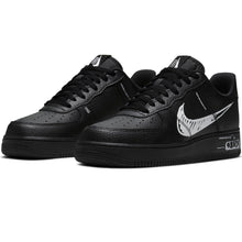 Carregar imagem no visualizador da galeria, TÊNISNIKE AIR FORCE 1 LV8 UTILITY PRETO
